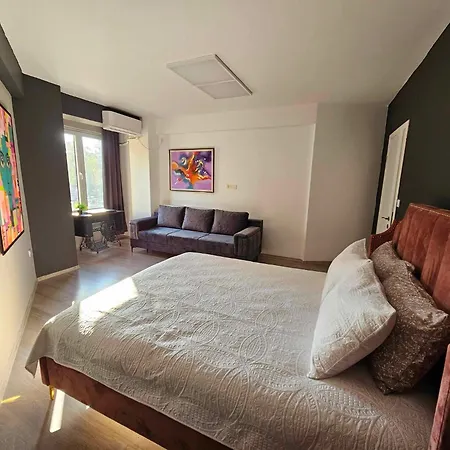 Apartament Spacious And Lovely 130m2 Flat