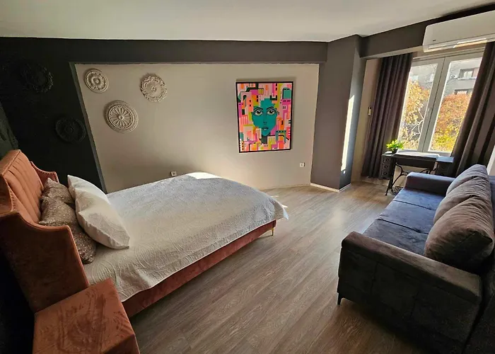 Apartment Spacious And Lovely 130m2 Flat Skopje