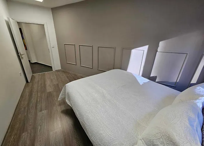 Spacious And Lovely 130m2 Flat Apartment Skopje